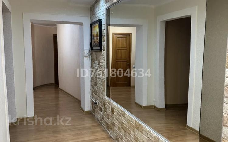 3-комнатная квартира · 75 м² · 5/9 этаж, 4 микрорайон 2 — Сырым Датова за 23 млн ₸ в Уральске — фото 12