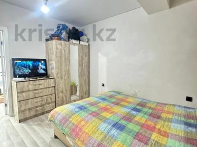 2-бөлмелі пәтер · 47.8 м² · 2/5 қабат, Халиуллина, бағасы: 27.9 млн ₸ в Алматы, Медеуский р-н