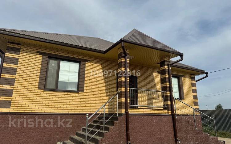 Дом · 5 комнат · 350 м², Бекимова 27 за 6 500 〒 в Уральске — фото 3