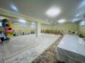 Дом · 5 комнат · 350 м², Бекимова 27 за 6 500 〒 в Уральске — фото 12