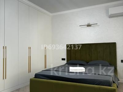 1-комнатная квартира, 62 м², 6 этаж по часам, Сырым батыра за 3 000 〒 в Шымкенте