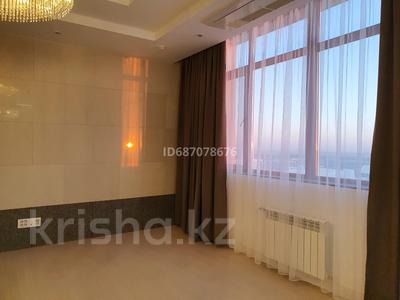 4-комнатная квартира, 165 м², 18/31 этаж, Байтурсынова 9 за 160 млн 〒 в Астане