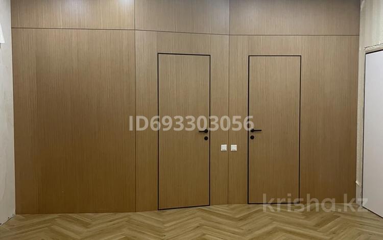 3-бөлмелі пәтер · 118 м² · 6/8 қабат, мкр. Алтын орда, Пр Алии Молдагуловой 50а — Район Тазалык, бағасы: 50 млн ₸ в Актобе — фото 2
