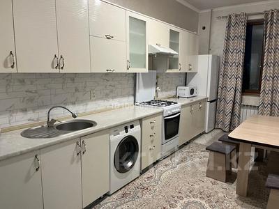 2-комнатная квартира · 80 м², Проспек Жамбыла 73 — проспект Жамбыла -улица Көшек батыра за 250 000 〒 в Таразе