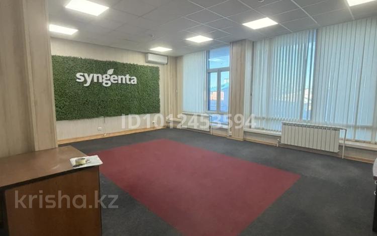 Свободное назначение, офисы, магазины и бутики, склады, образование · 175 м² за 80 млн ₸ в Астане, р-н Байконур — фото 2