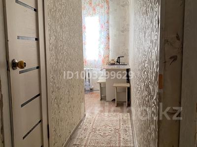 Пәтерлер в Карагандинской обл.: 3-бөлмелі пәтер · 70 м² · 3/5 қабат, Майкудук, 12й микрорайон 33 — Супермаркет Аян. Школа гимназия #7, бағасы: 130 000 〒 3-бөлмелі пәтер · 70 м² · 3/5 қабат, Майкудук, 12й микрорайон 33 — Супермаркет Аян. Школа гимназия #7, бағасы: 130 000 〒 в Караганде, Алихана Бокейханова р-н