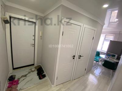 Аренда квартир в Актюбинской обл.: 2-комнатная квартира · 49.5 м² · 4/5 этаж · помесячно, мкр 5, Абая — На против очага за 160 000 〒 2-комнатная квартира · 49.5 м² · 4/5 этаж · помесячно, мкр 5, Абая — На против очага за 160 000 〒 в Актобе