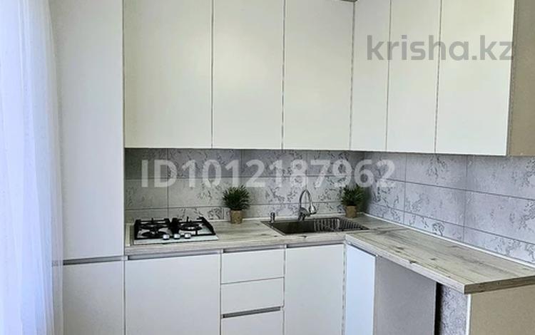 1-бөлмелі пәтер · 34 м² · 6/9 қабат, ул. 101-й Стрелковой Бригады 16, бағасы: 14.5 млн ₸ в Актобе, мкр Авиатор — фото 2