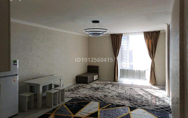 2-комнатная квартира · 60 м² · 10/14 этаж, Е430 2, 2/2, 2а, 4 за 240 000 ₸ в Астане, Нура р-н — фото 2