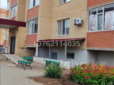 2-бөлмелі пәтер · 59 м² · 3/5 қабат, Горпитомник 31 — Конаев 8 мектептің жанында, бағасы: 18 млн ₸ в Актобе, мкр. Курмыш