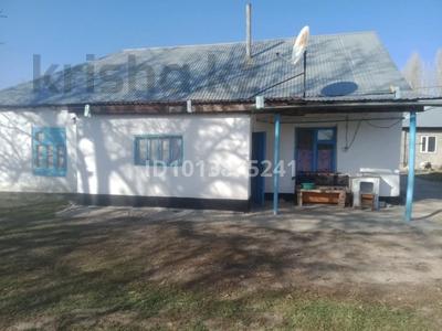 Отдельный дом · 6 комнат · 91.5 м² · 40 сот., Бакыбек ауылы , Ынтымак 1 за 18 млн ₸ в Тюлькубасе