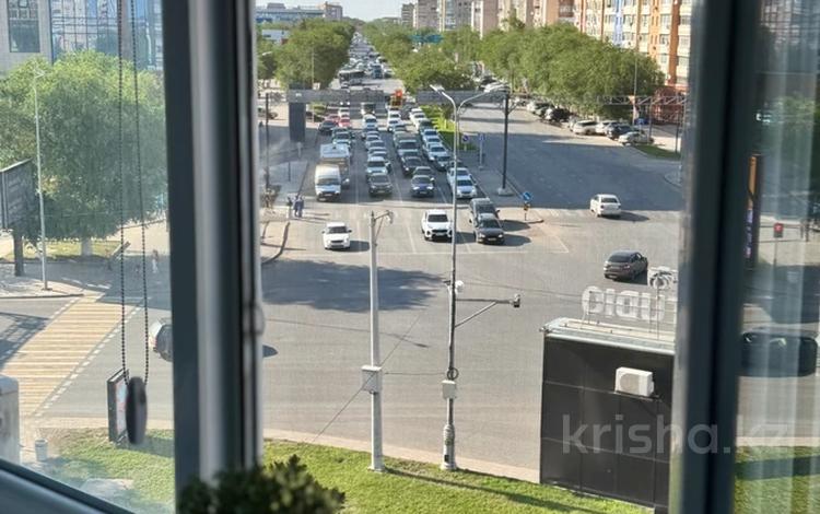 1-бөлмелі пәтер · 53 м² · 4/12 қабат, Абилкайыр хана 58 — Алия молдагулова, бағасы: 13 999 ₸ в Актобе — фото 2