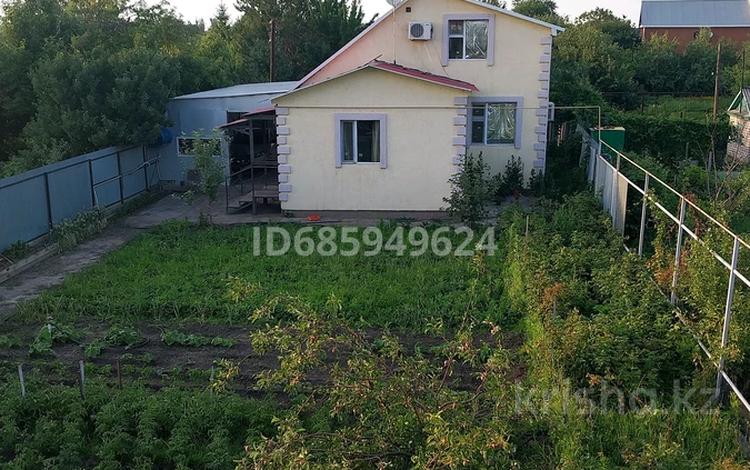 Отдельный дом · 4 комнаты · 135 м² · 7.2 сот., мкр Строитель Вагонник 172 — Шолохова за 22 млн 〒 в Уральске — фото 2