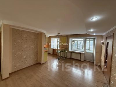 3-комнатная квартира · 55 м² · 5/5 этаж, Протозанова 41 за 18.2 млн 〒 в Усть-Каменогорске