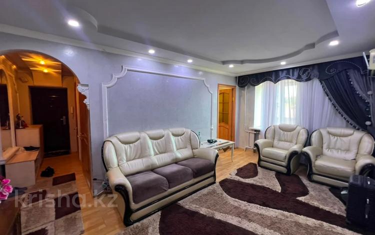 3-комнатная квартира · 57.9 м² · 4/10 этаж, мкр Новый Город, Абдирова 19 за 24.5 млн ₸ в Караганде, Казыбек би р-н — фото 2