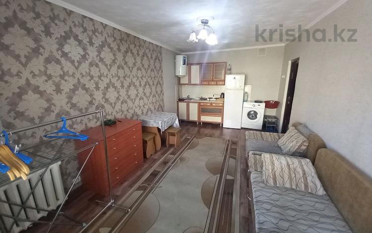 1-комнатная квартира, 18 м², 1/5 этаж помесячно, Астана 39 за 55 000 〒 в Петропавловске — фото 2