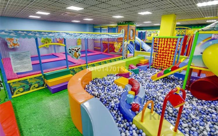 Крупный детский игровой центр · 800 м² за 50 млн ₸ в Алматы, Бостандыкский р-н — фото 2