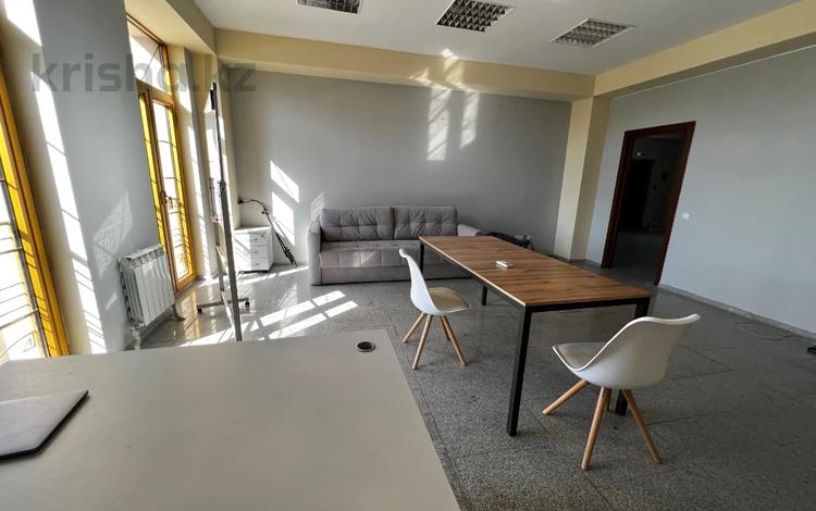 Кеңселер · 133 м², бағасы: 850 000 ₸ в Алматы, Медеуский р-н — фото 2