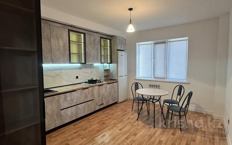 2-комнатная квартира · 55 м² · 3/5 этаж, мкр Нурсая 66 — №40 школа за 23 млн ₸ в Атырау — фото 2