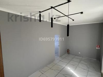 Свободное назначение, офисы, магазины и бутики, склады, общепит, медцентры и аптеки, кабинеты и рабочие места, студии · 120 м² за ~ 1.2 млн 〒 в Шымкенте, Туран р-н