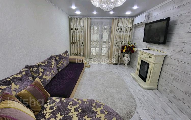 2-комнатная квартира, 57 м², 3/5 этаж посуточно, Кабабай Батыр 46 — Рынок за 25 000 〒 в Семее — фото 9