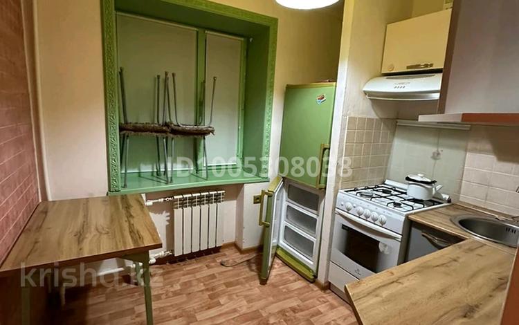 2-бөлмелі пәтер · 70 м² · 2/5 қабат, мкр 8 271 — Жд управление, бағасы: 140 000 ₸ в Актобе — фото 2