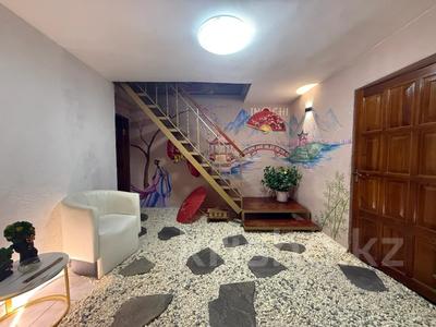 Отдельный дом · 5 комнат · 140 м², Бекхожина 6 за 900 000 ₸ в Алматы, Медеуский р-н
