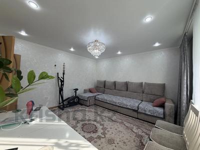 3-бөлмелі пәтер · 63.2 м² · 5/10 қабат, Голубые пруды ш/а. 13, бағасы: 26 млн ₸ в Караганде, Алихана Бокейханова р-н