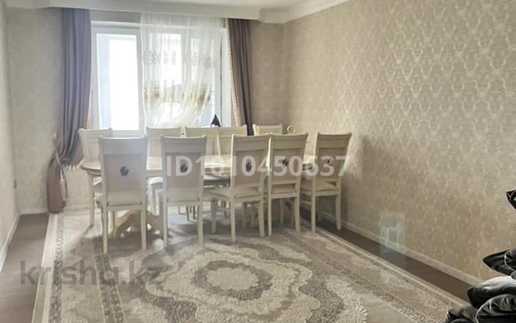 3-комнатная квартира · 88 м² · 3/10 этаж, мкр Нурсая, Таумуш Жумагалиев — 37школа,40школа,поликника(аман-саулық),Марко,магазины,Апек т.д. за 43 млн ₸ в Атырау — фото 2