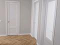 2-бөлмелі пәтер · 80.5 м² · 2/9 қабат, ул. Молдагуловой 5/4, бағасы: 45 млн ₸ в Уральске — фото 2