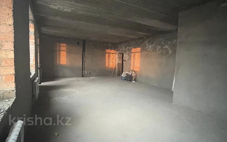 2-бөлмелі пәтер · 64.6 м² · 9/9 қабат, Юго-Восток ш/а., 137-учетный квартал 343 — Бауыржана Момышулы, Ашимова, бағасы: 23 млн ₸ в Караганде, Казыбек би р-н — фото 2