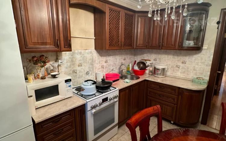 4-комнатная квартира · 82 м² · 1/9 этаж, Островского 5б за 38 млн ₸ в Семее — фото 8