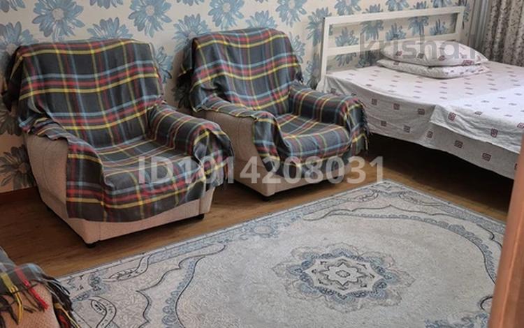 2-комнатная квартира · 45 м² · 1/5 этаж, мкр Акбулак 18 за 10 000 ₸ в Таразе — фото 2