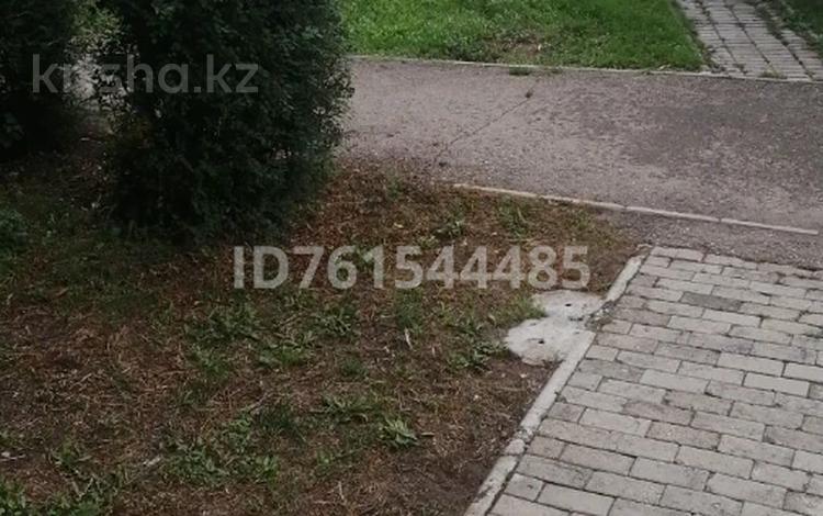 Свободное назначение, офисы, магазины и бутики, склады, общепит, салоны красоты, фитнес и спорт, медцентры и аптеки, образование, развлечения, конференц-залы, кабинеты и рабочие места, студии · 96 м² за 550 000 〒 в Усть-Каменогорске — фото 2