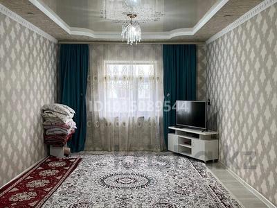 Жеке үй · 5 бөлме · 90 м² · 15 жүзд., Бейбитшилик 40, бағасы: 22 млн ₸ в Биринши Мамыр