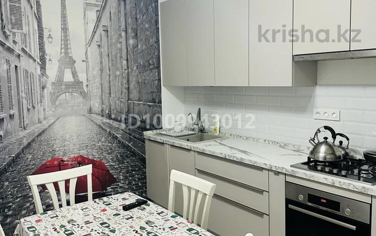 3-бөлмелі пәтер · 98 м² · 4/10 қабат, мкр Нурсая, Т. Жумагалиева 10, бағасы: 45 млн ₸ в Атырау — фото 3