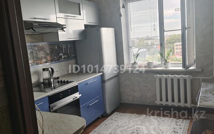 2-комнатная квартира · 45 м² · 8/9 этаж, Оборонная 55 — ТРЦ Апрель за 19 млн ₸ в Семее — фото 28