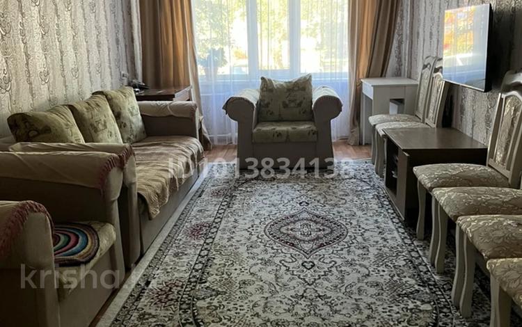 3-бөлмелі пәтер · 65 м² · 1/9 қабат, Набережная 37, бағасы: 17 млн ₸ в Аксу — фото 2