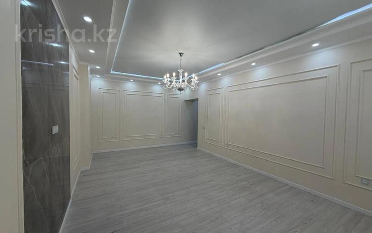 2-бөлмелі пәтер · 82.1 м² · 2/12 қабат, 16-ш/а. 56, бағасы: 25.5 млн ₸ в Актау, 16-й мкр  — фото 12