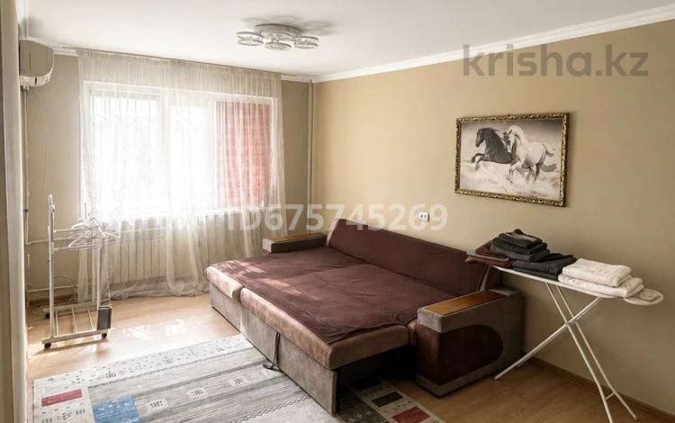 1-комнатная квартира · 40 м² · 1/5 этаж, мкр 112 квартал, Байтурсынова 73 — Байтурсынова73 за 11 000 ₸ в Шымкенте, Туран р-н — фото 16