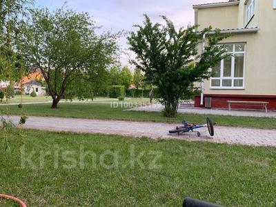 Отдельный дом · 8 комнат · 590 м², мкр Ак Шагала, Ж. Төлепова 15 за 3 млн 〒 в Атырау