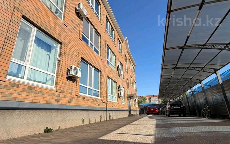 4-бөлмелі пәтер · 120 м² · 3/3 қабат, Жұлдыз ш/а, Жазира 102, бағасы: 46 млн ₸ в Уральске, мкр Жулдыз — фото 2
