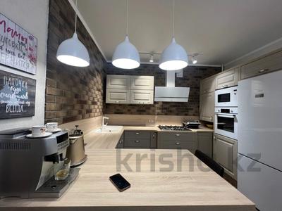 5-бөлмелі пәтер · 250 м² · 1/4 қабат, микр Наурыз 6, бағасы: 150 млн 〒 в Костанае