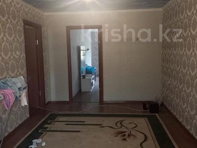 Пәтерлер в Карагандинской обл.: 2-бөлмелі пәтер · 43.9 м² · 3/5 қабат, ул. Абая, бағасы: 8.1 млн 〒 2-бөлмелі пәтер · 43.9 м² · 3/5 қабат, ул. Абая, бағасы: 8.1 млн 〒 в Темиртау