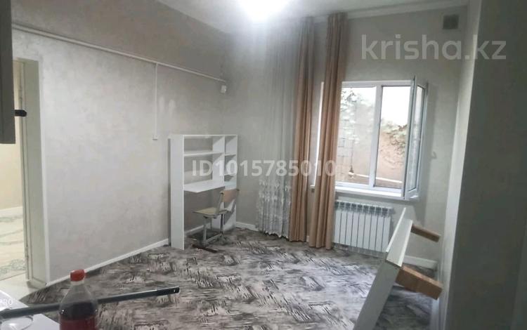 2-комнатная квартира · 40 м² · 1/1 этаж, мкр Самал-1, Мкр Самал-1 шылмабет 21 — Возле самал автовокзал за 100 000 ₸ в Шымкенте, Абайский р-н — фото 2