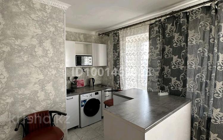 2-комнатная квартира · 68 м² · 9/9 этаж, Астана 7/2 — Астана за 15 000 〒 в Павлодаре — фото 2