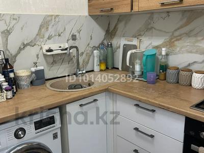 3-комнатная квартира · 60 м² · 1/5 этаж, мкр Алмагуль, Радостовца 271 за 350 000 ₸ в Алматы, Бостандыкский р-н