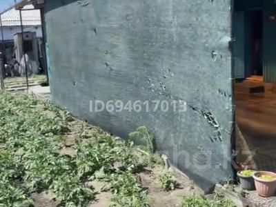 Жеке үй · 4 бөлме · 75 м² · 4 сот., Мичурина 127 — Мичурина - Сосновая угол, бағасы: 20 млн 〒 в Семее, Красный Кордон