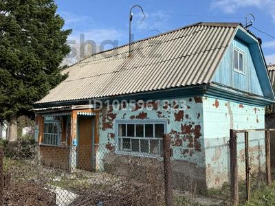 Дача · 3 комнаты · 43 м² · 5 сот., Коммунальник 198 — Бабкина мельница за 2.4 млн 〒 в Усть-Каменогорске, Ульбинский