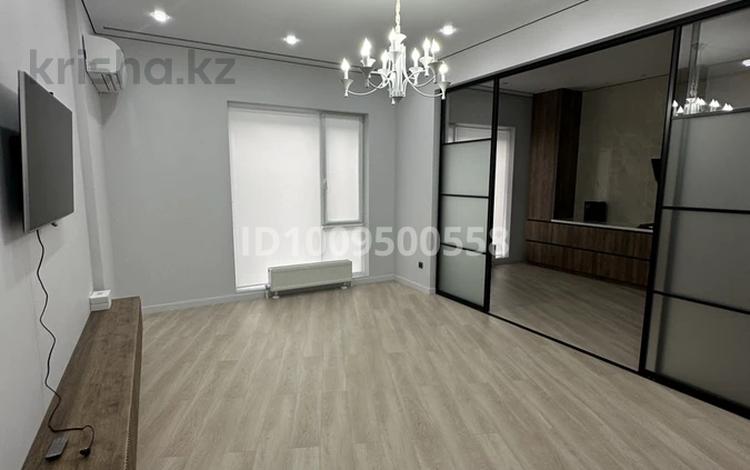 2-комнатная квартира · 75 м² · 2/4 этаж, мкр Ак Шагала, Жалена Тулепова за 550 000 〒 в Атырау — фото 5